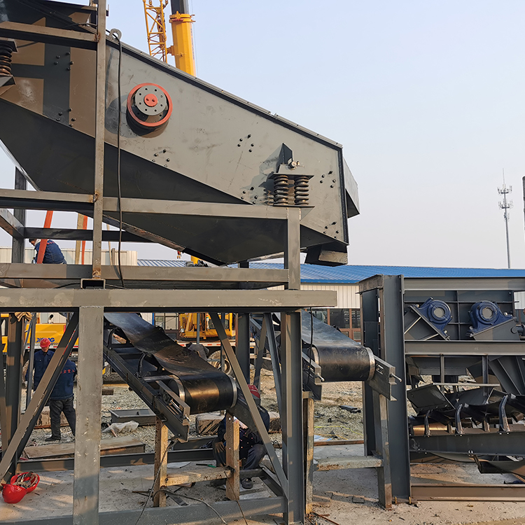 瀝青再生料專用篩分機(jī)(圖7) 瀝青再生料專用篩分機(jī)(圖7)