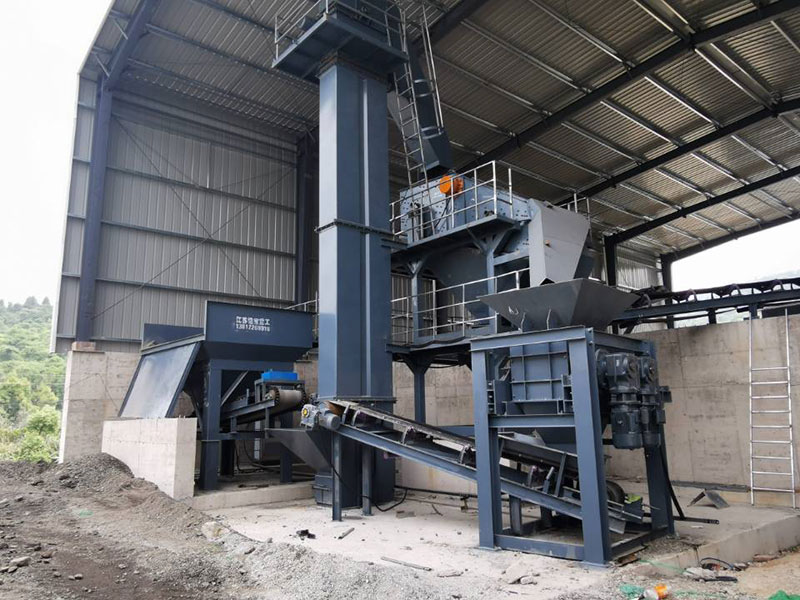 瀝青再生料破碎篩分生產(chǎn)線(圖12) 瀝青再生料破碎篩分生產(chǎn)線(圖12)